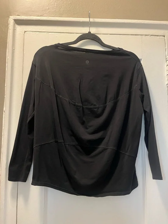 Lululemon Back in Action Longsleeve T - Picture 5 of 5